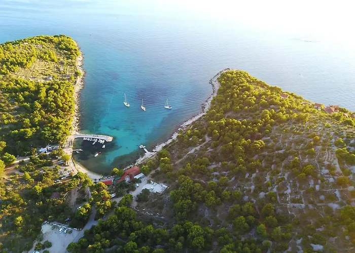 V&v-murter Hideaway Apartman