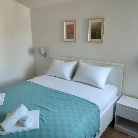 V&v-murter Hideaway Appartement
